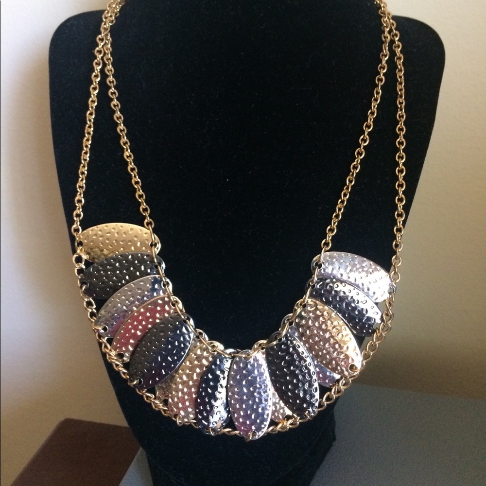 Tricolor necklace